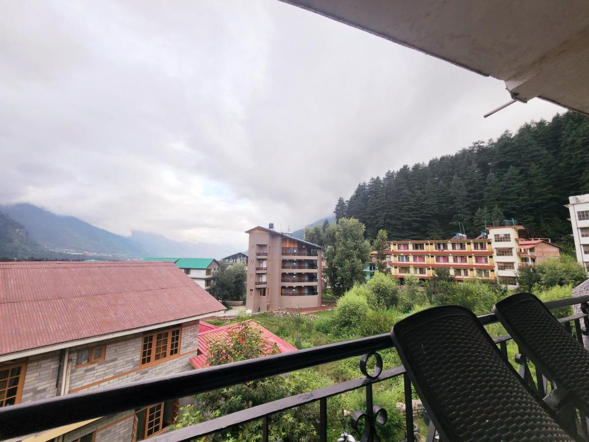 Hotel Solitaire - With Best View Of Mountains Манали Экстерьер фото